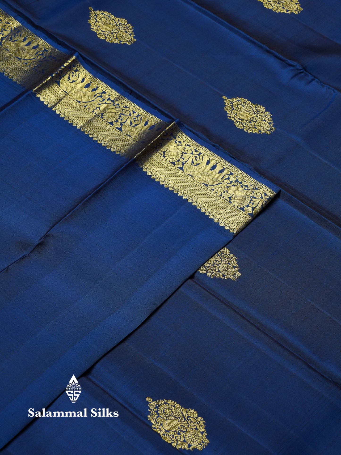 Beautiful Dual Tone Navy Blue Pure Kanjivaram Silk Saree With Traditional Evening Morning Border
