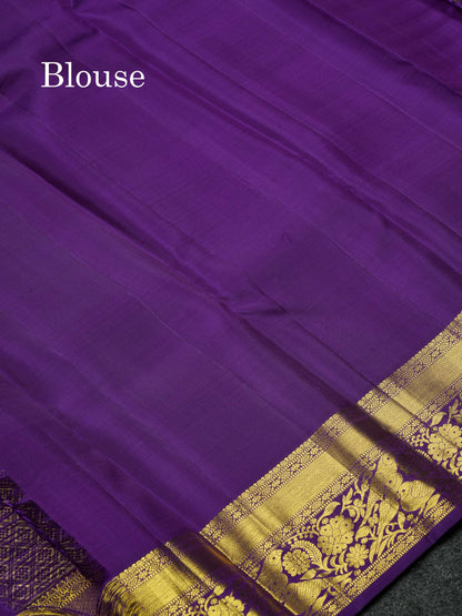 Beautiful Light Parrot Green Pure Kanjivaram Silk Saree With Contrast Dark Purple Traditional Border