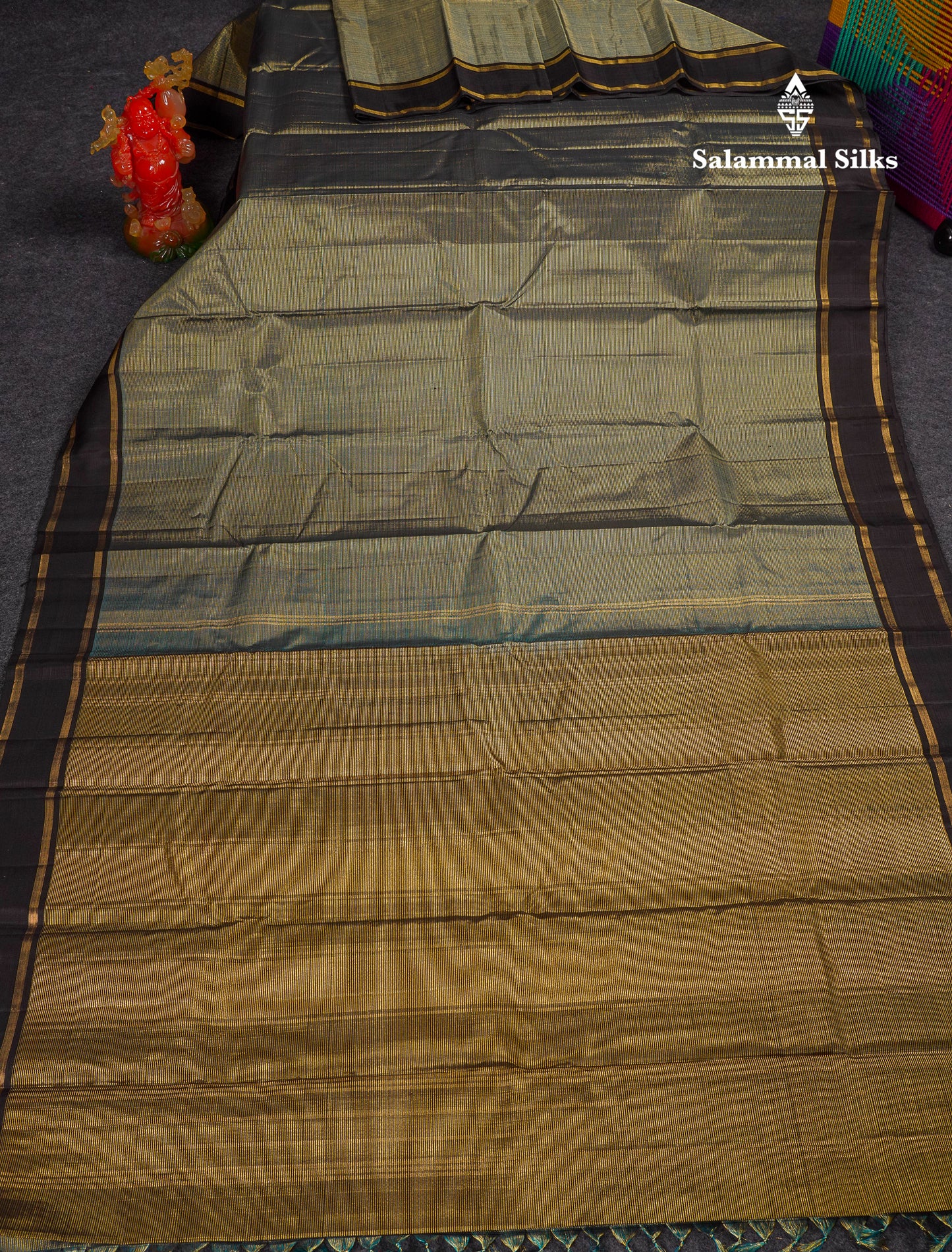 Beautiful Ramar Blue With Zari Lines Pure Kanjivaram Silk Saree With Contrast Black Traditional Gap Border