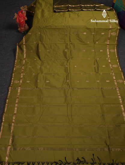 Beautiful Grey Semi Silk Saree With Tarditional Rettapet Border