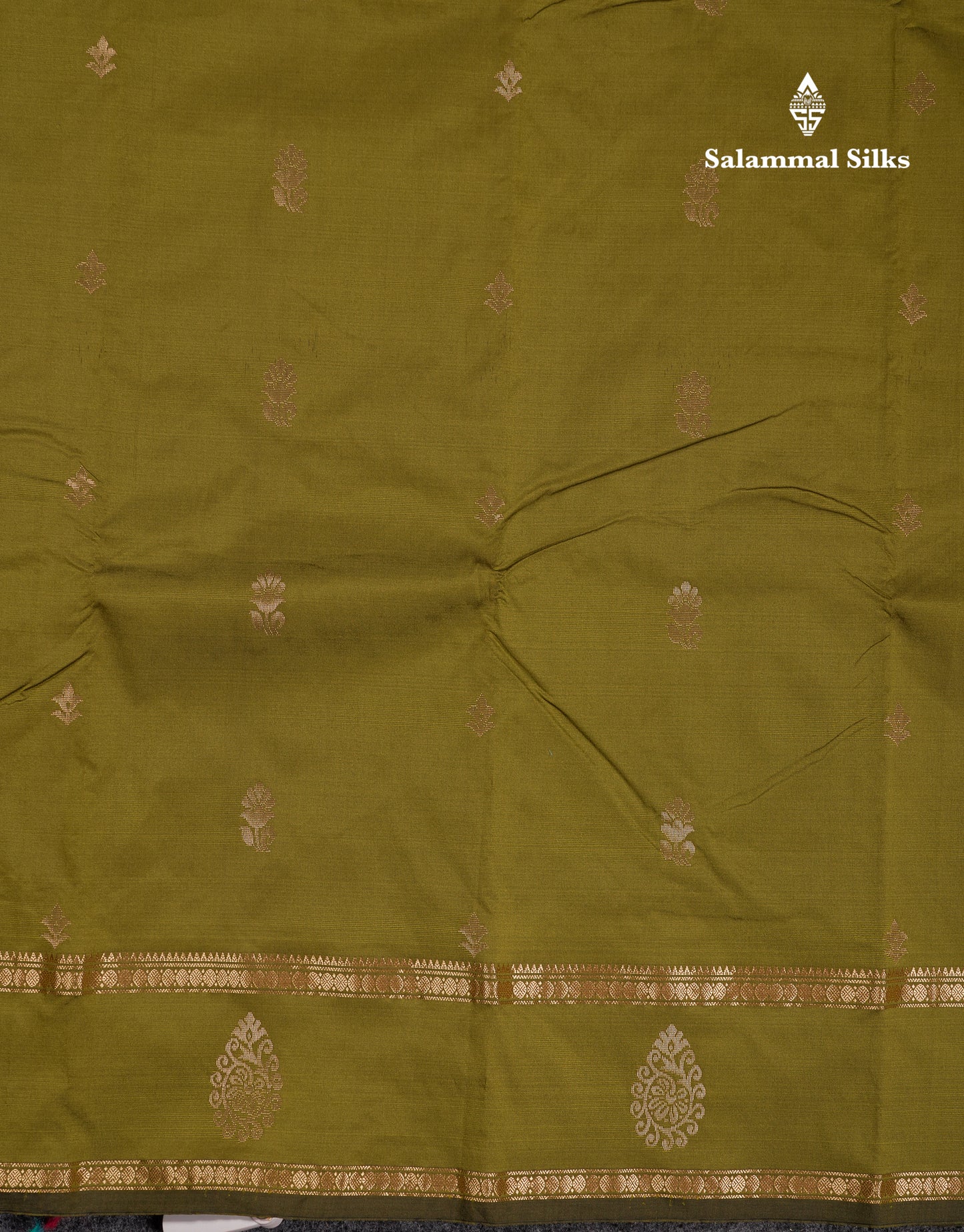 Beautiful Grey Semi Silk Saree With Tarditional Rettapet Border