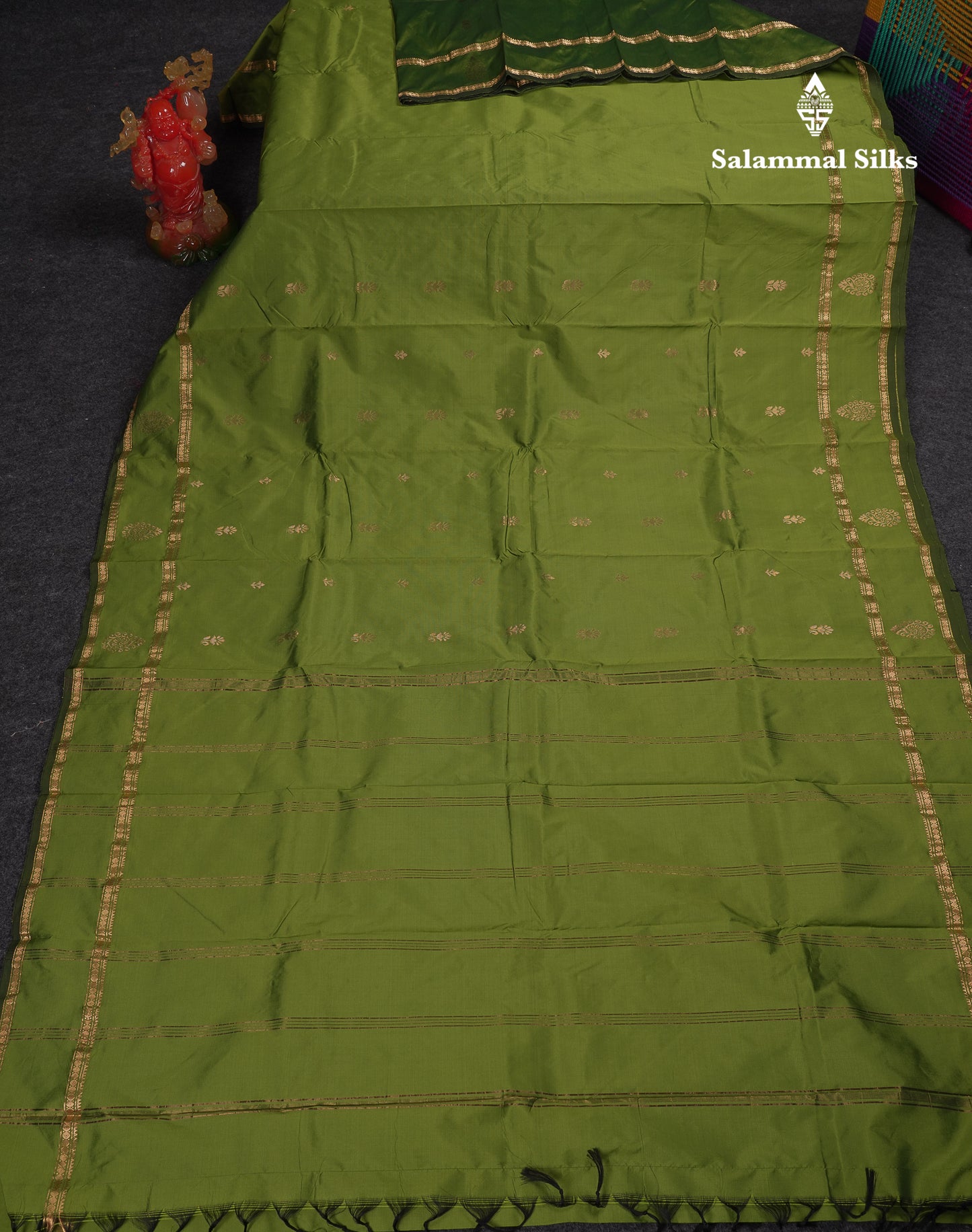 Beautiful Grey Semi Silk Saree With Tarditional Rettapet Border