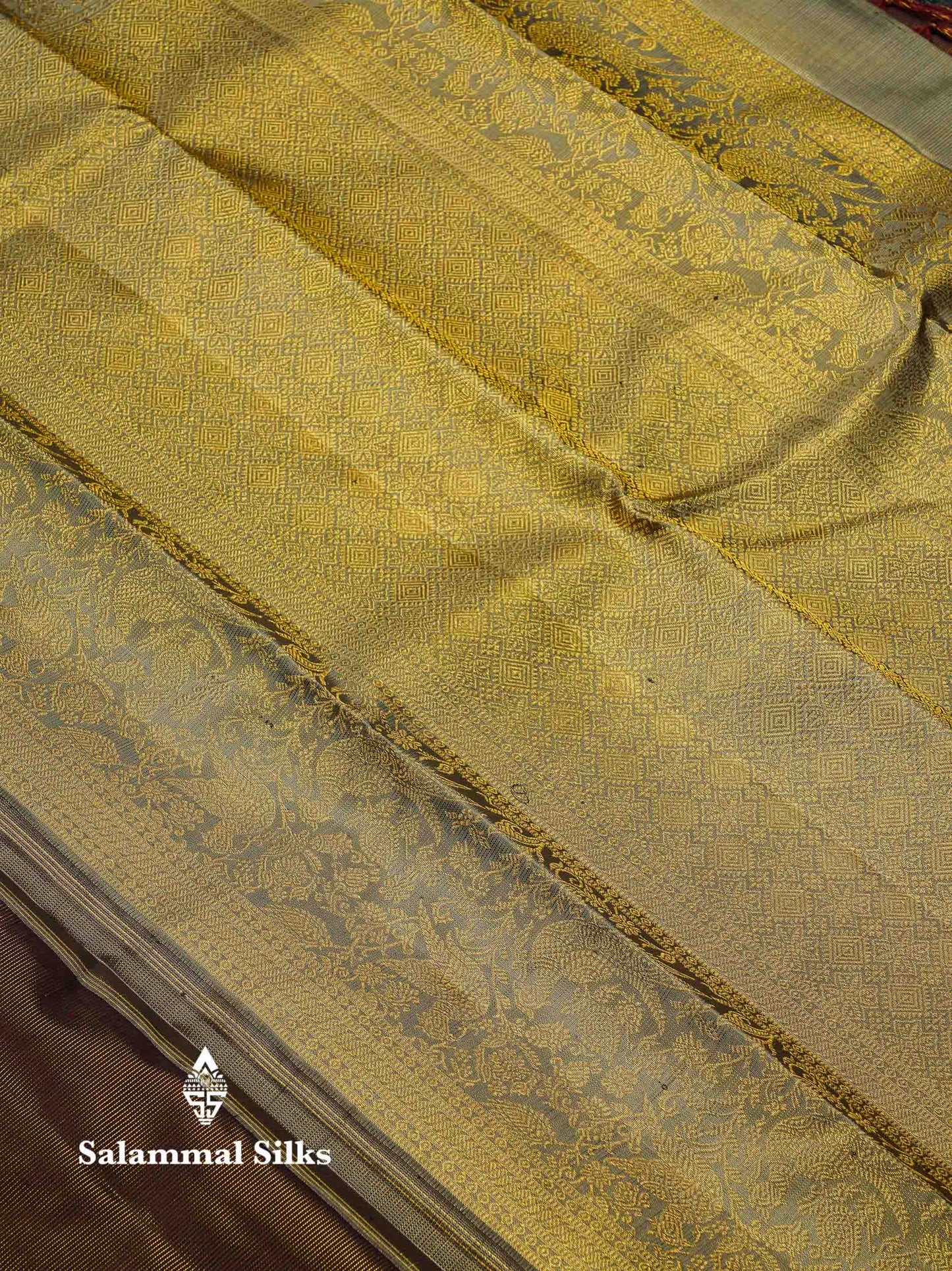 Beautiful Dark Brown Vaira Oosi Lines With Butta Pure Kanjivaram Silk Saree With Contrast Dual Tone Grey Traditional Border