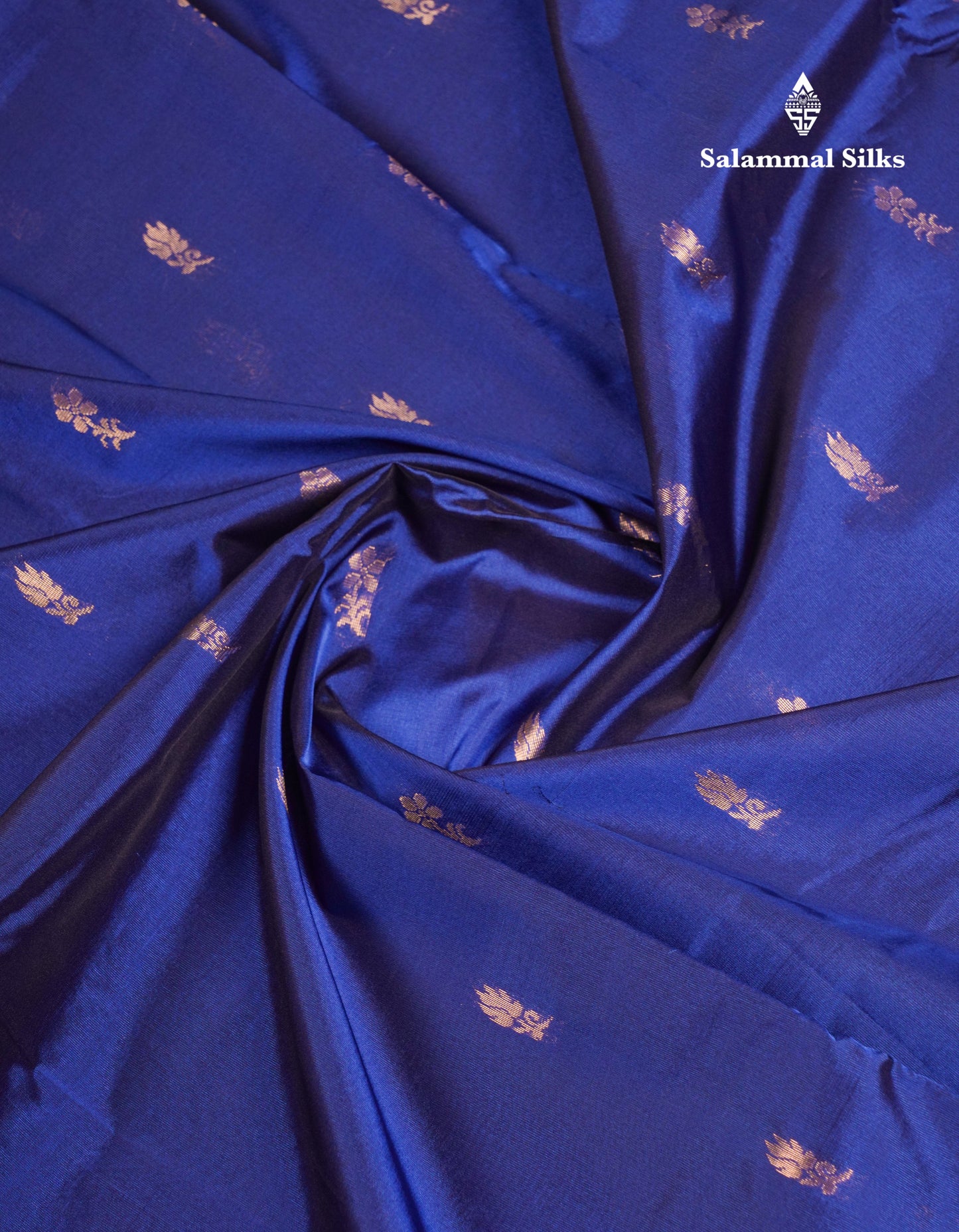 Beautiful Bottle Green Semi Silk Saree With Traditional Small Border