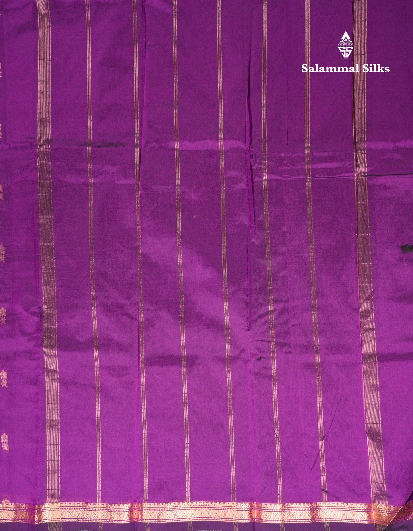 Beautiful Bottle Green Semi Silk Saree With Traditional Small Border