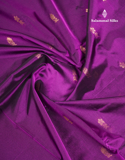 Beautiful Bottle Green Semi Silk Saree With Traditional Small Border