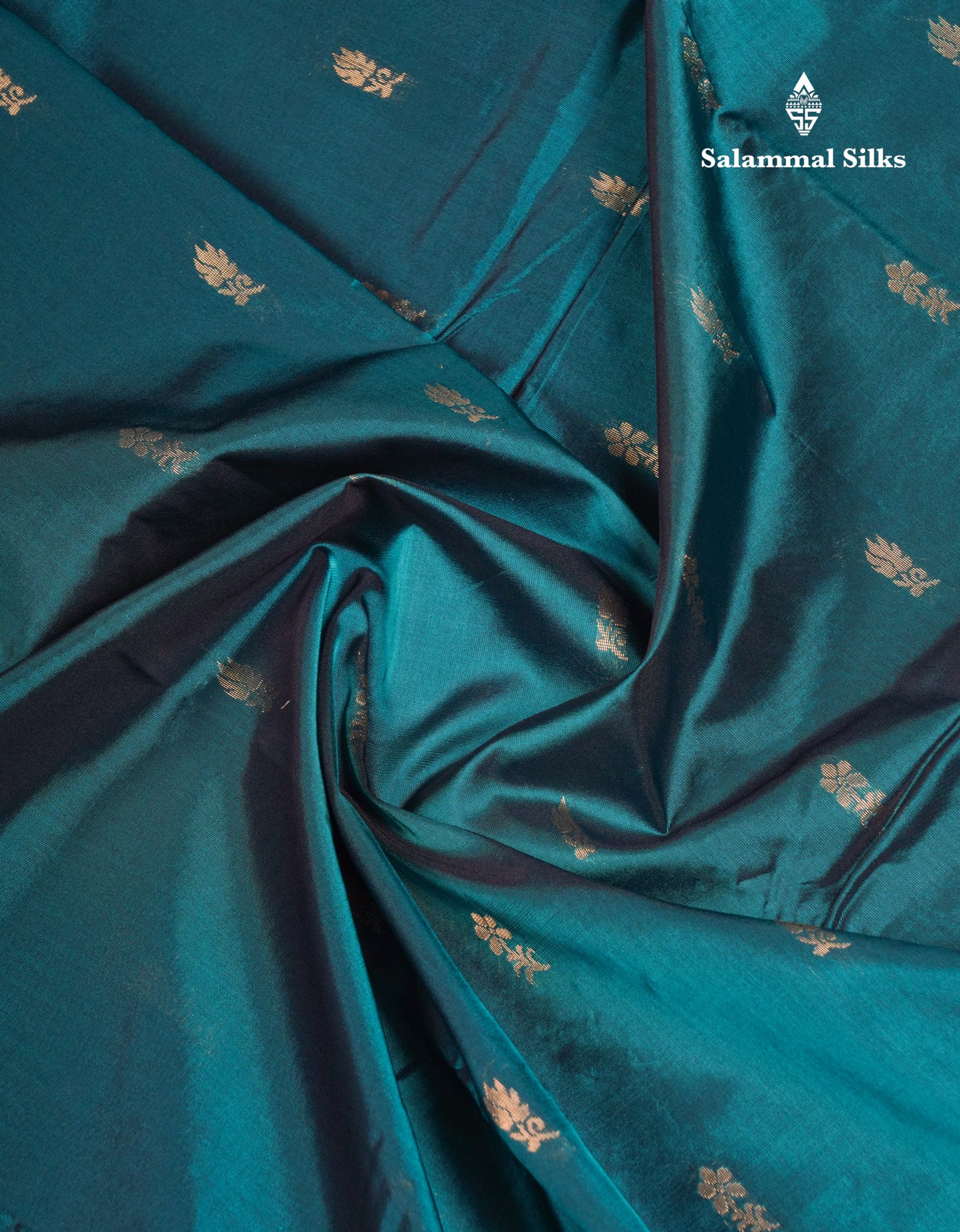 Beautiful Bottle Green Semi Silk Saree With Traditional Small Border