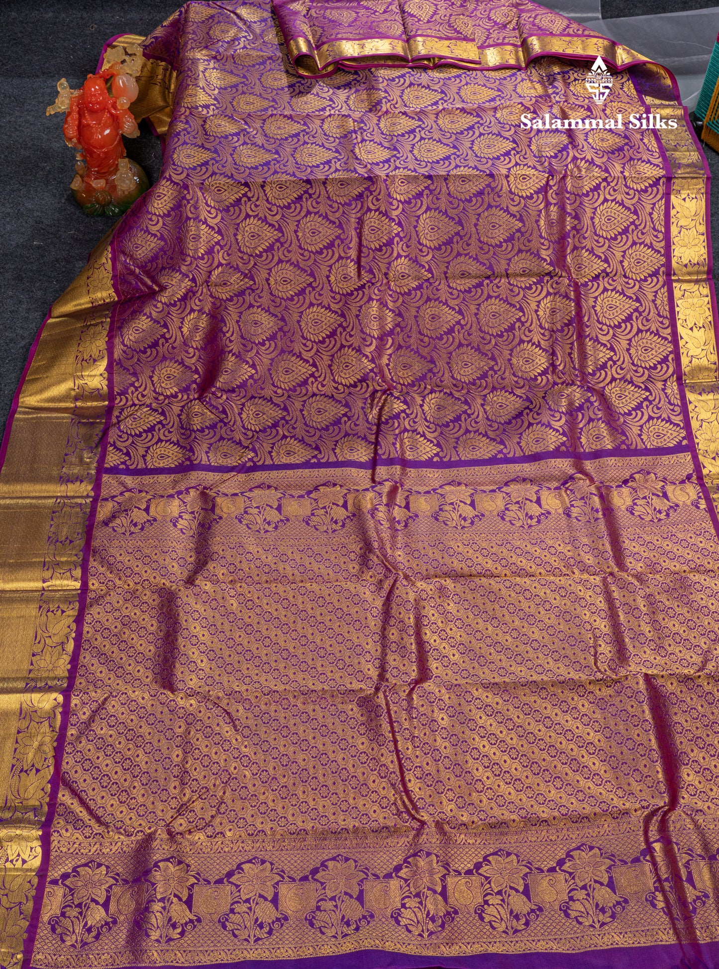 Beautiful Purple Bridal Pure Kanjivaram Silk Saree With Traditional Evening Morning Border