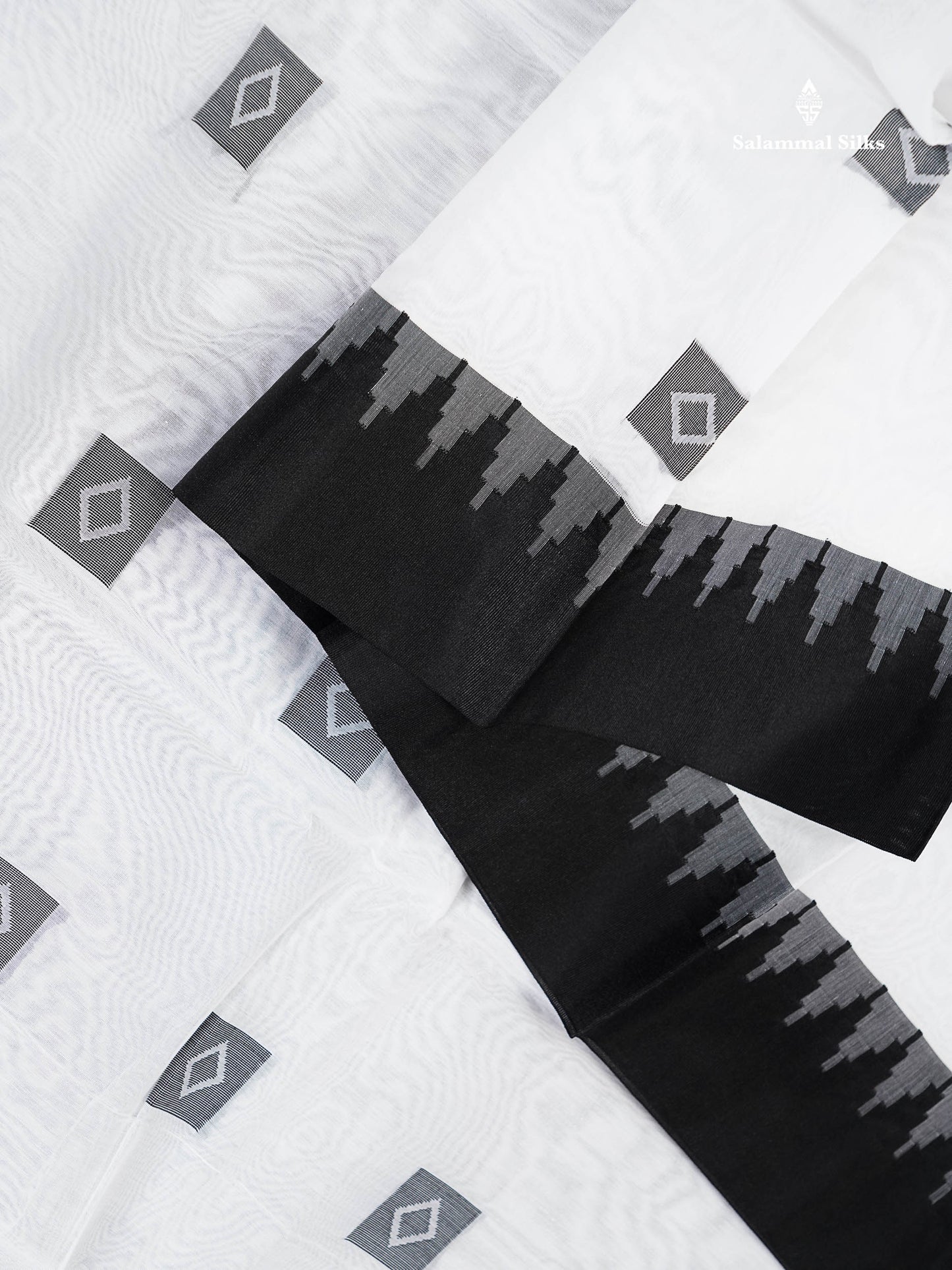 Kota Cotton Saree - White Thread Butta Along With Contrast Black Temple Border
