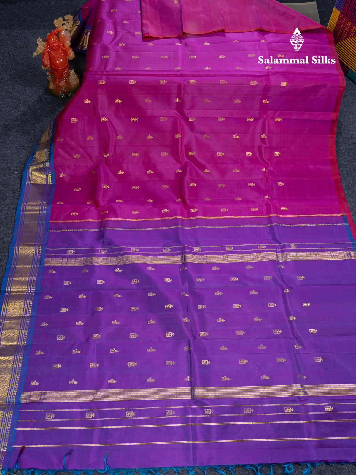 Dark Purple Pure Kanjivaram Silk Saree With Contrast Anandha Blue One Side Traditional Border
