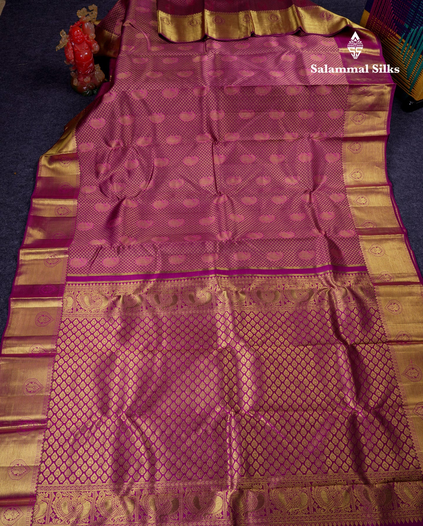 Beautiful Magenta Bridal Pure Kanjivaram Silk Saree With Traditional Border