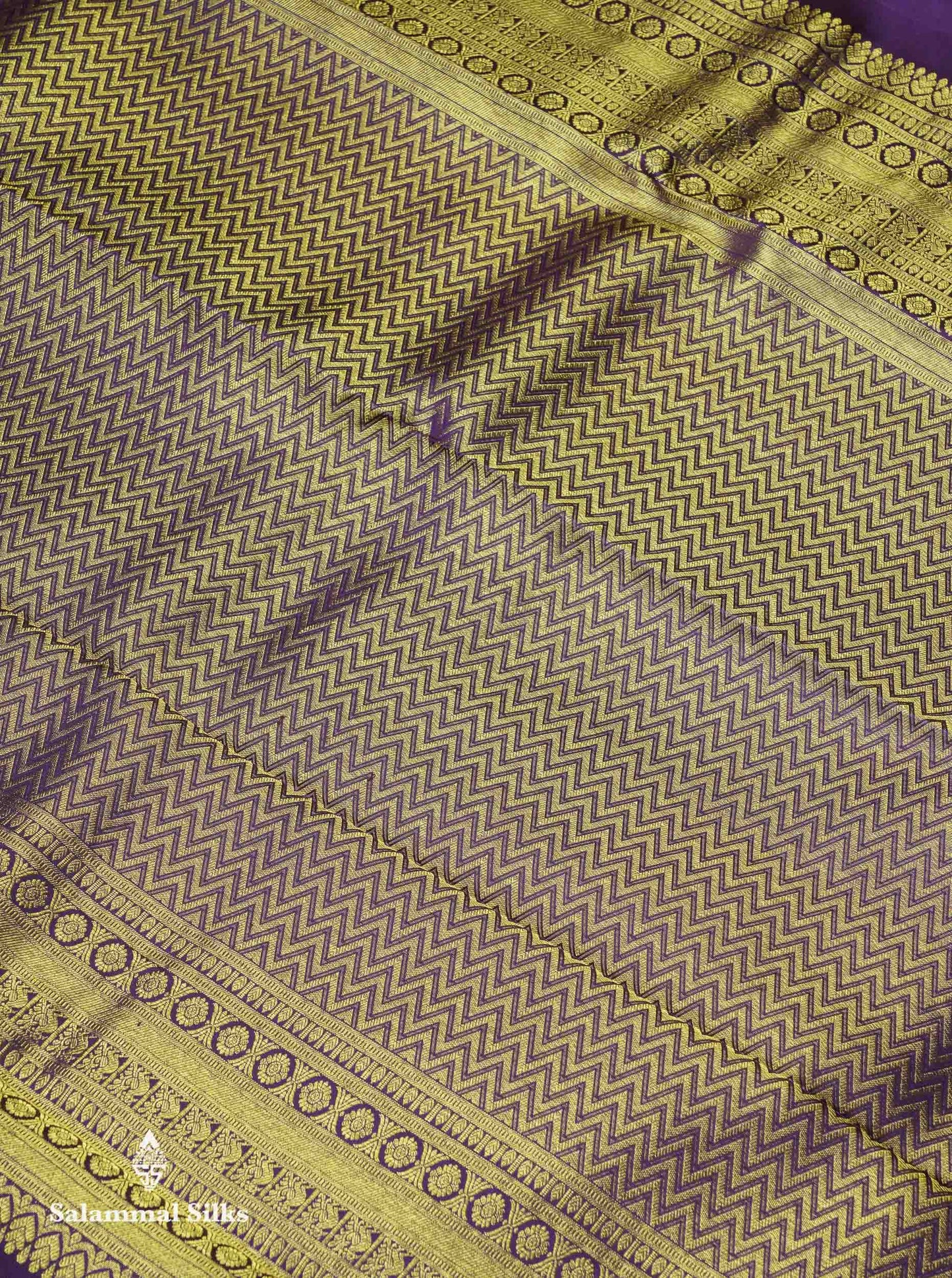 Beautiful Mehandi Green Bridal Pure Kanjivaram Silk Saree With Contrast Violet Traditional Border