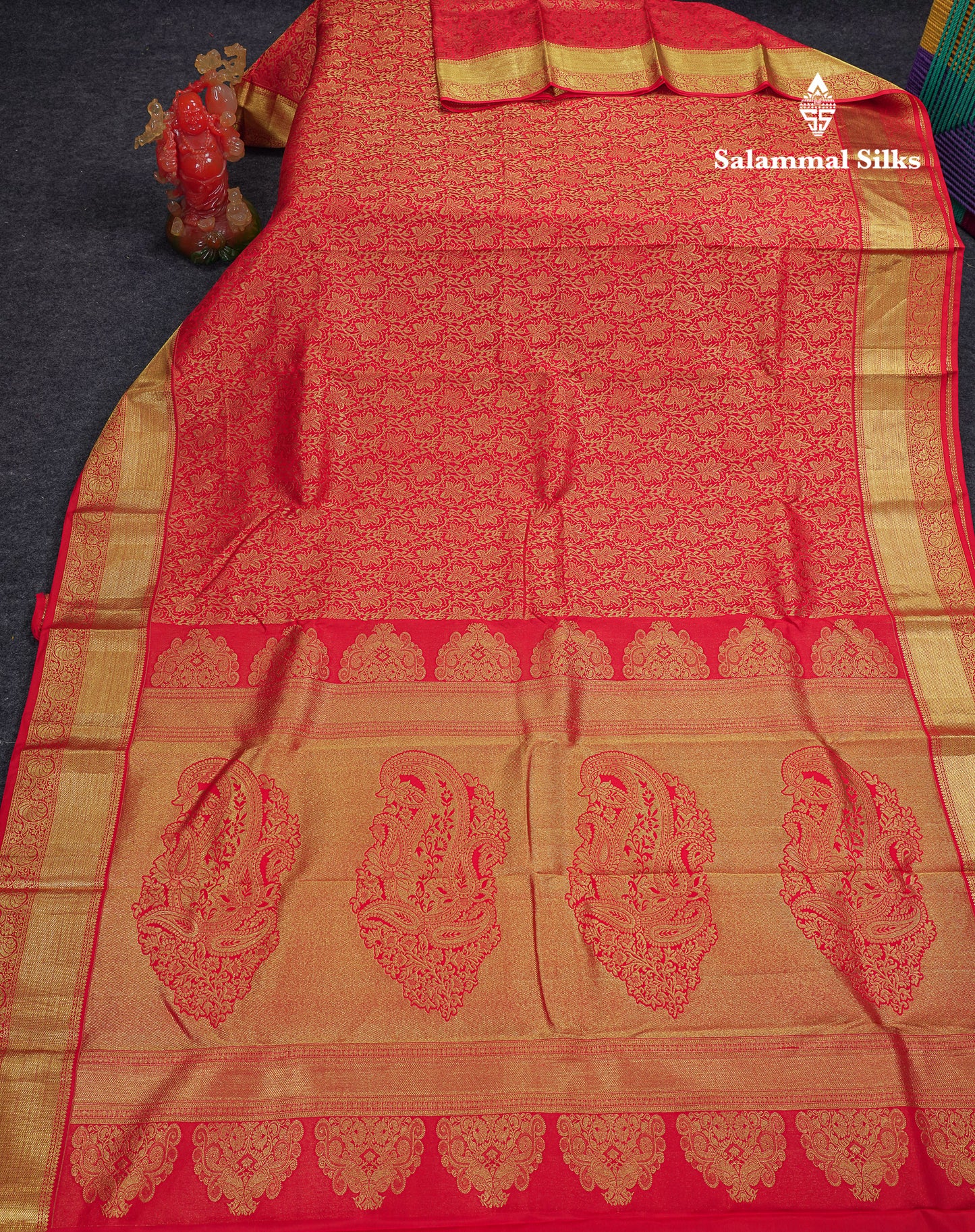 Beautiful Red Pure Kanjivaram Silk Saree With Traditional Border