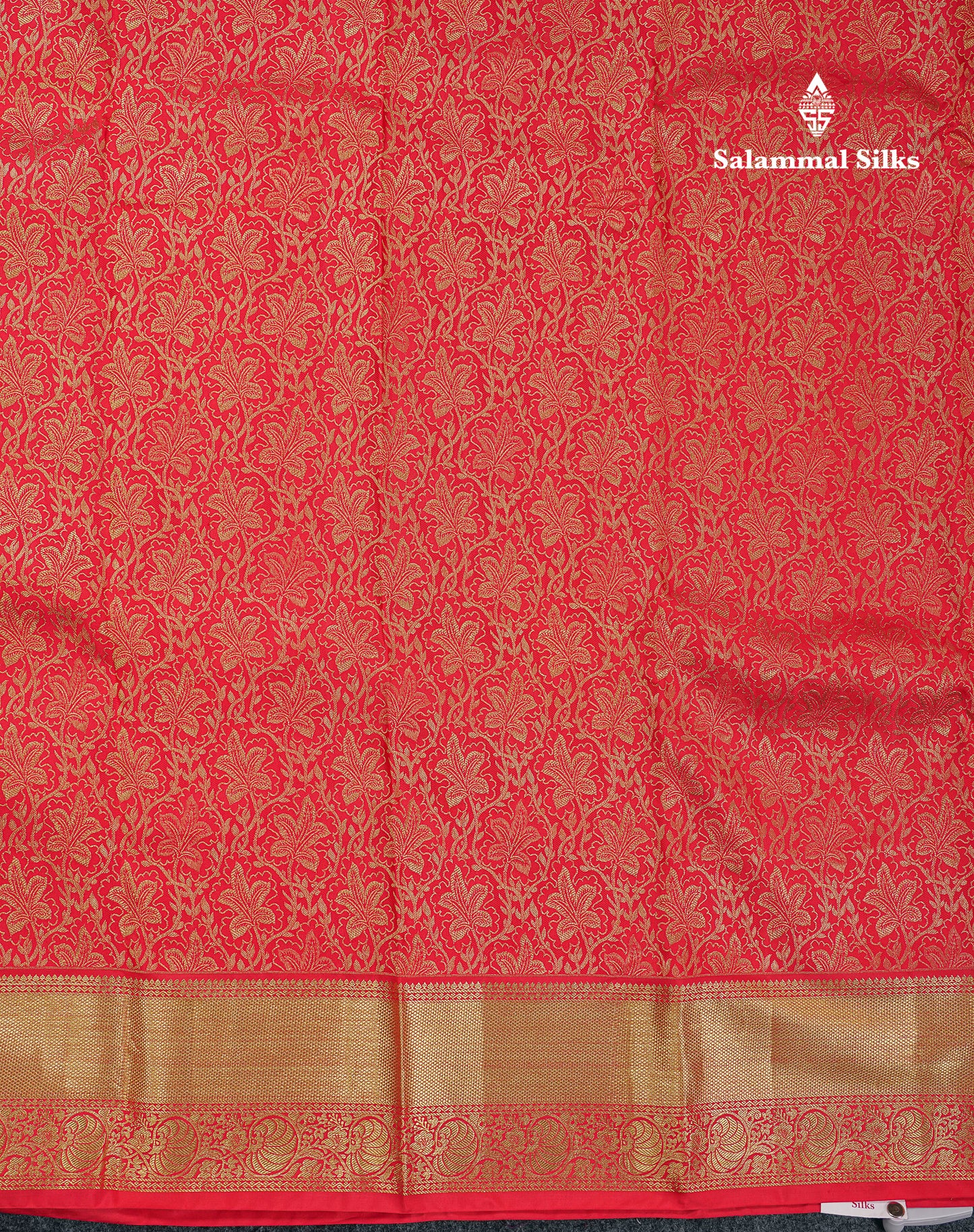 Beautiful Red Pure Kanjivaram Silk Saree With Traditional Border