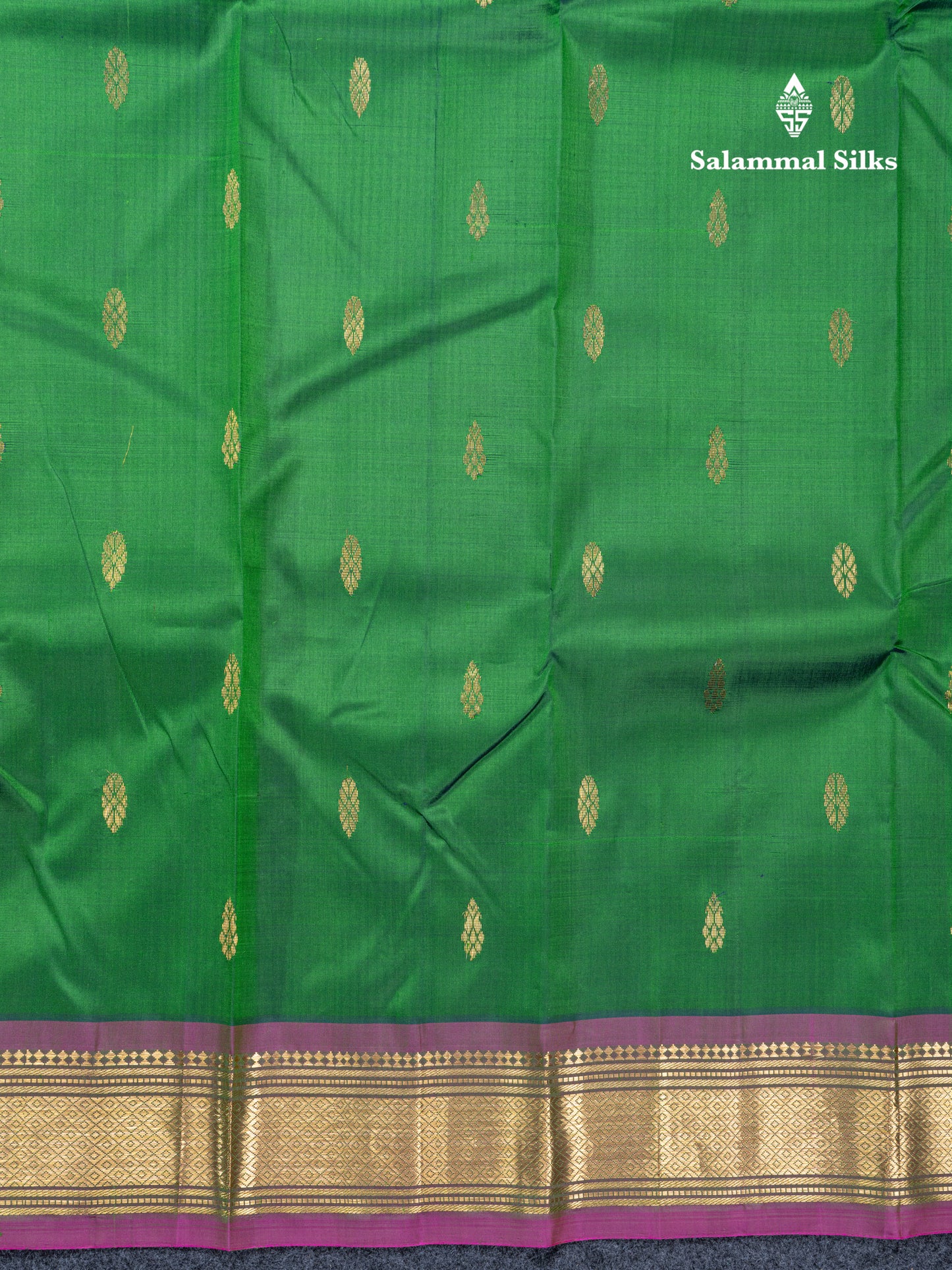 Bottle Green Pure Kanjivaram Silk Saree With Contrast Light Pink One Side Traditional Border