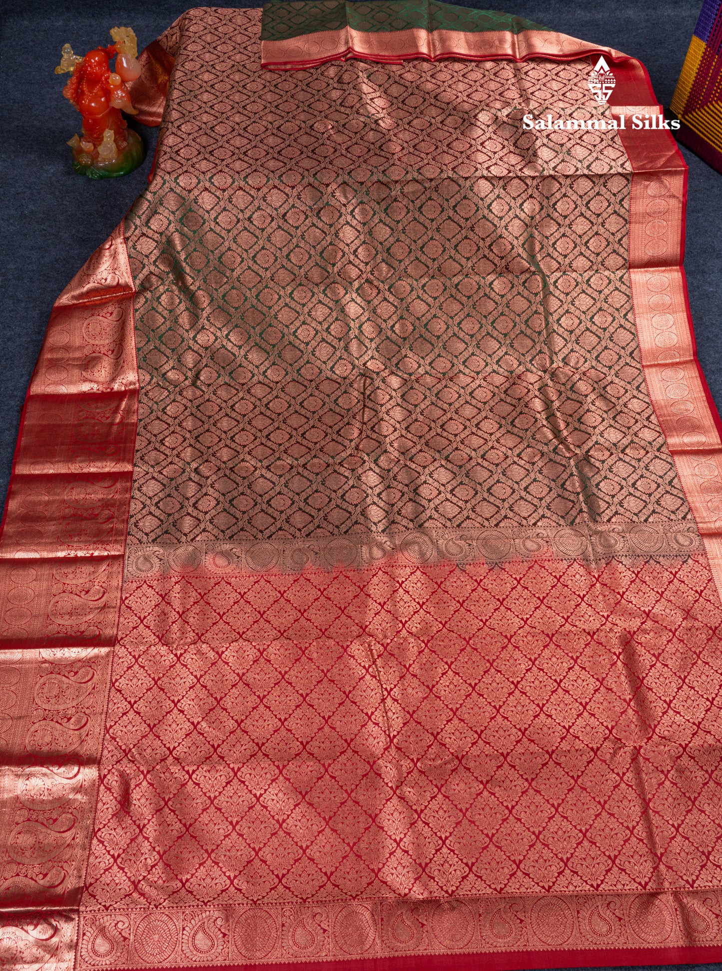 Dark Bottle Green Bridal Pure Kanjivaram Silk Saree With Contrast Dark Maroon Blouse