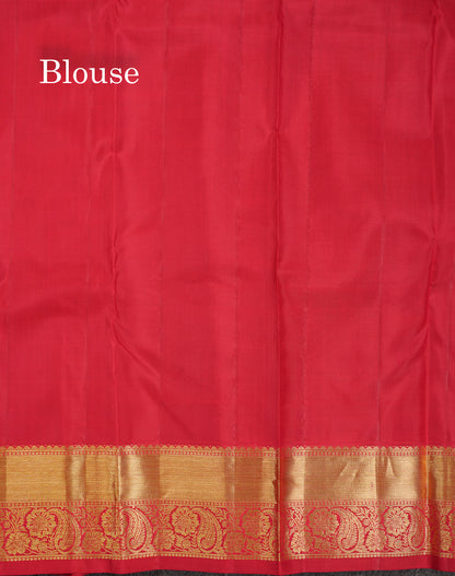 Beautiful Red Bridal Pure Kanjivaram Silk Saree With Traditional Border