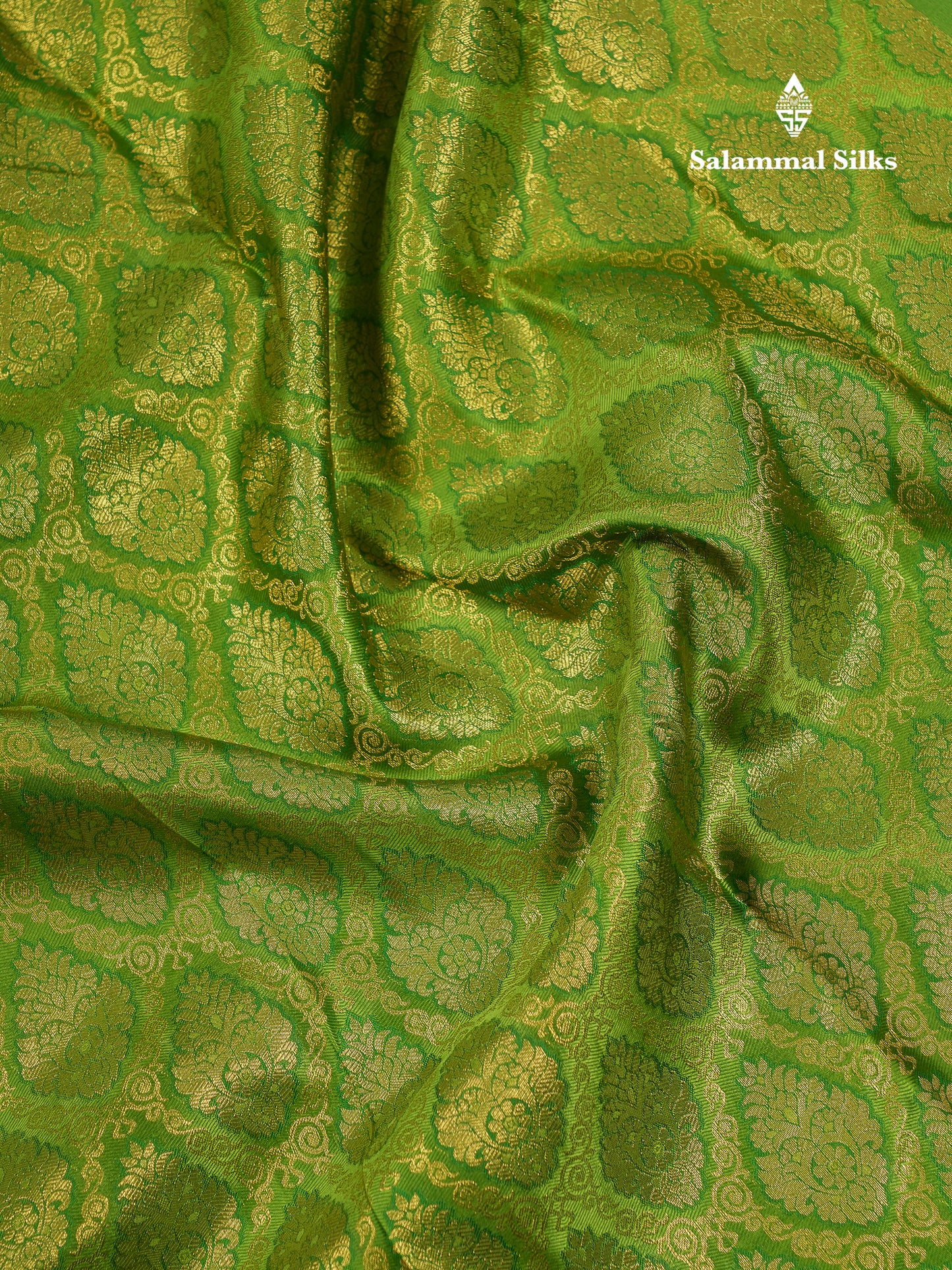 Beautiful Parrot Green Bridal Pure Kanjivaram Silk Saree With Contrast Royal Blue Traditional Border