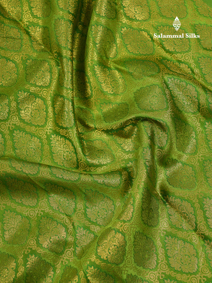 Beautiful Parrot Green Bridal Pure Kanjivaram Silk Saree With Contrast Royal Blue Traditional Border