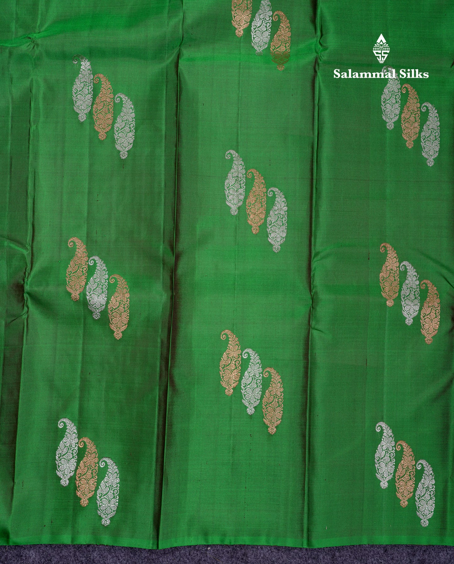 Beautiful Dual Tone Green Fancy Pure Kanjivaram Silk Saree With Contrast Dual Tone Maroon Blouse