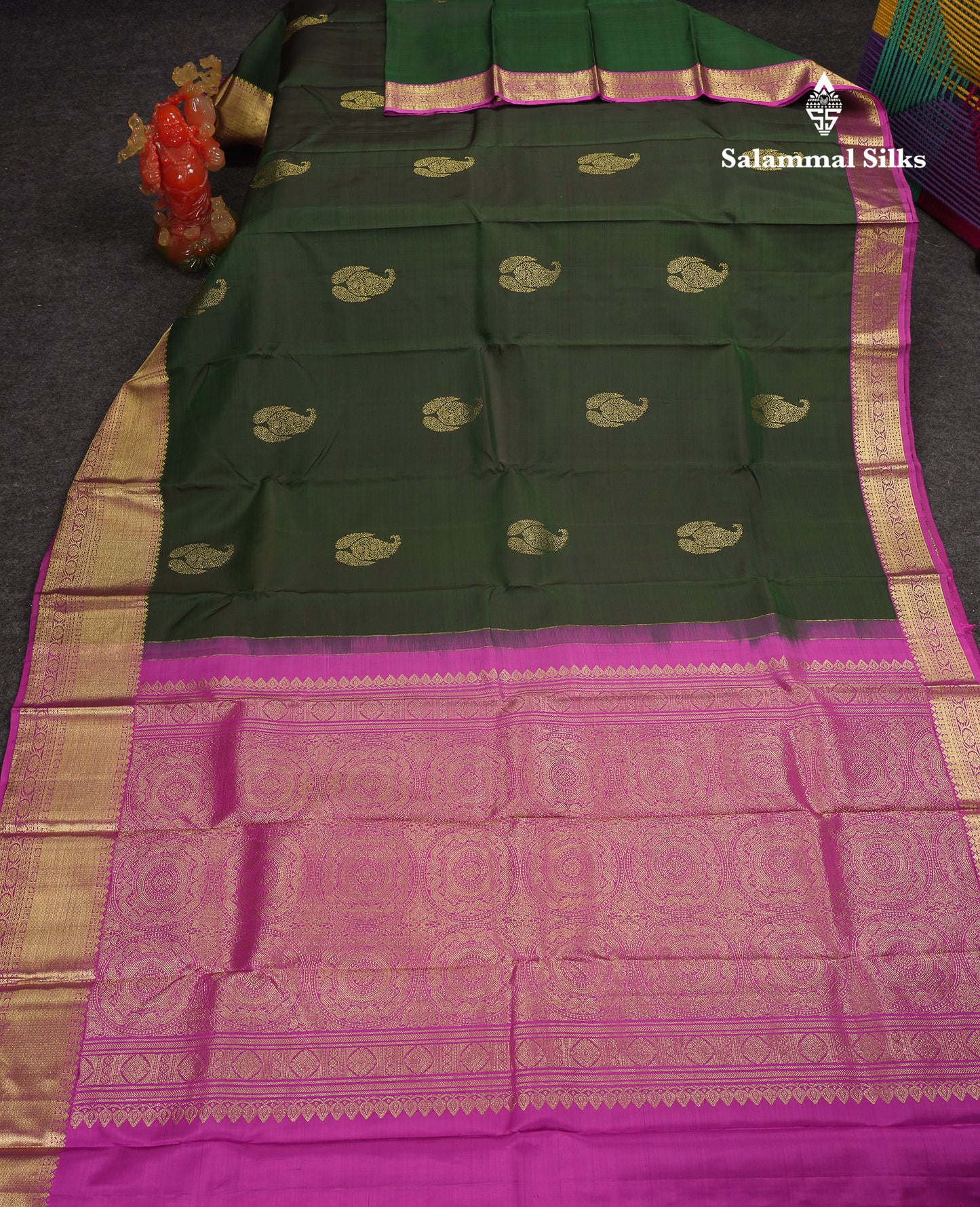 Beautiful Bottle Green Pure Kanjivaram Silk Saree with Contrast Pink Traditional Evening Morning Border