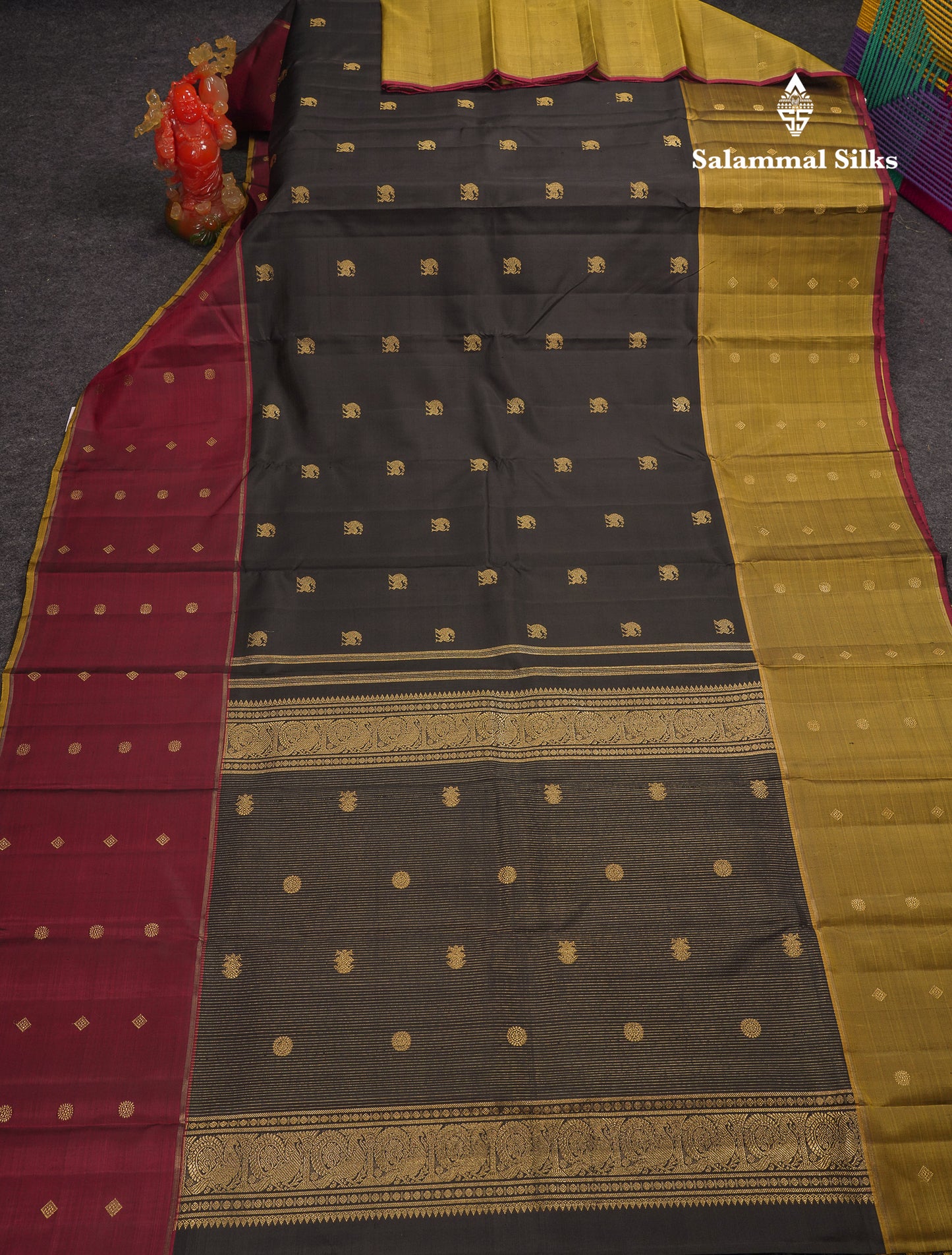 Beautiful Black Pure Kanjivaram Silk Saree Pure Zari With Traditional Ganga Jamuna Long Border