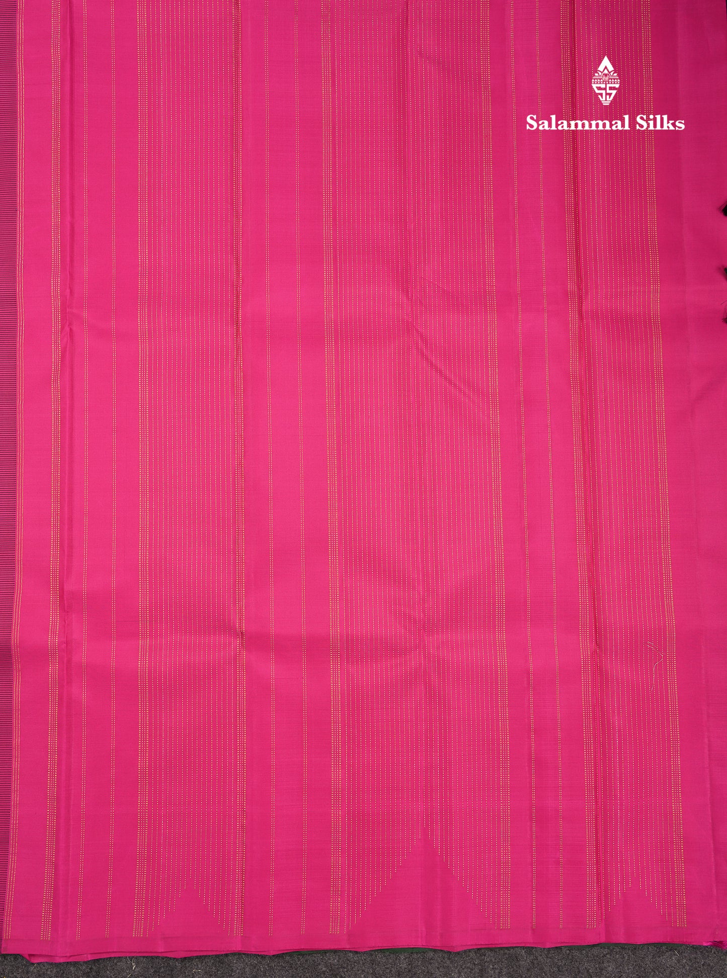 Beautiful Dark Maroon Silver & Gold Zari Fancy Pure Kanjivaram Silk Saree With Contrast Pink Blouse
