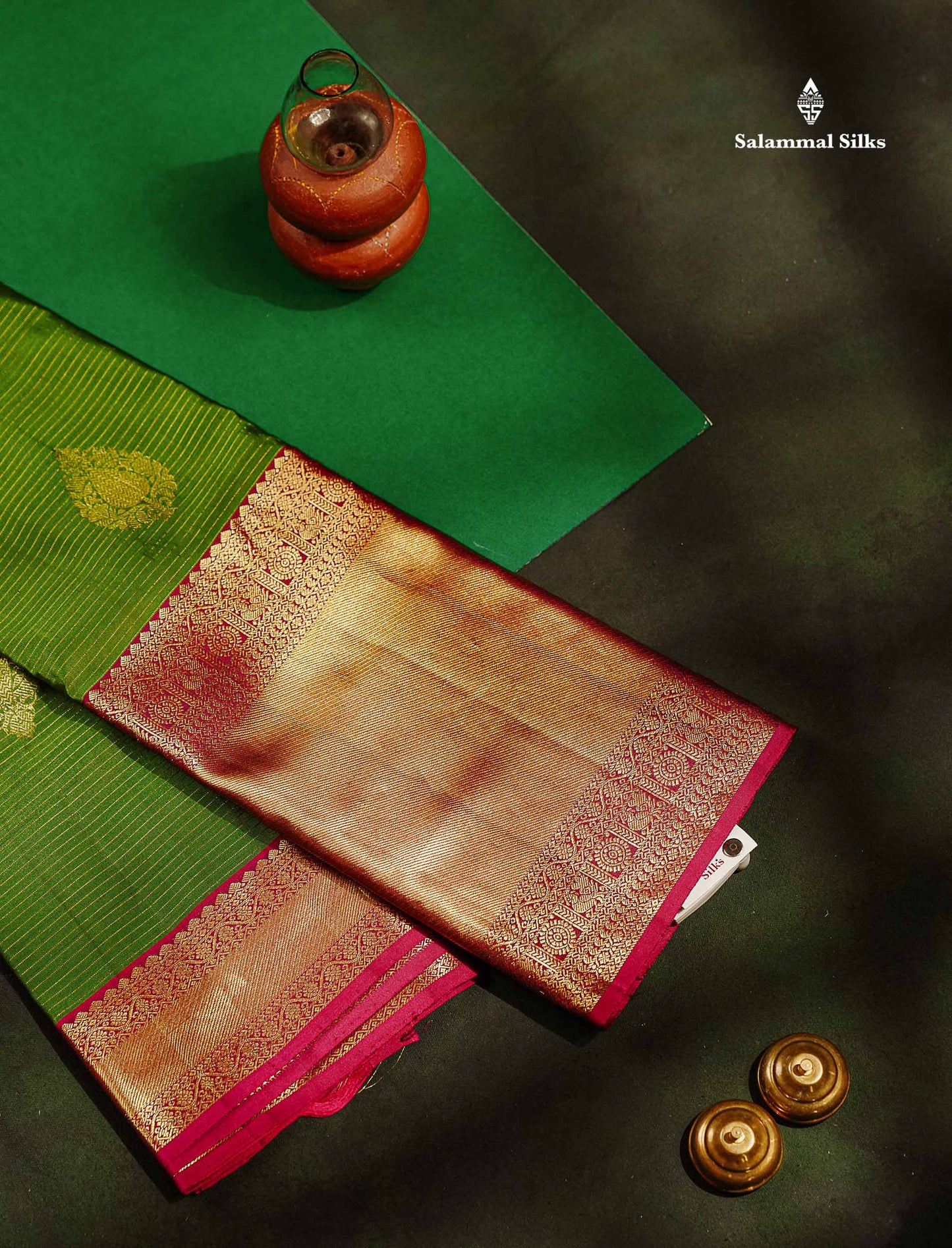 Green Pure Kanjivaram Silk Saree With Contrast Magenta Evening Morning Traditional Border