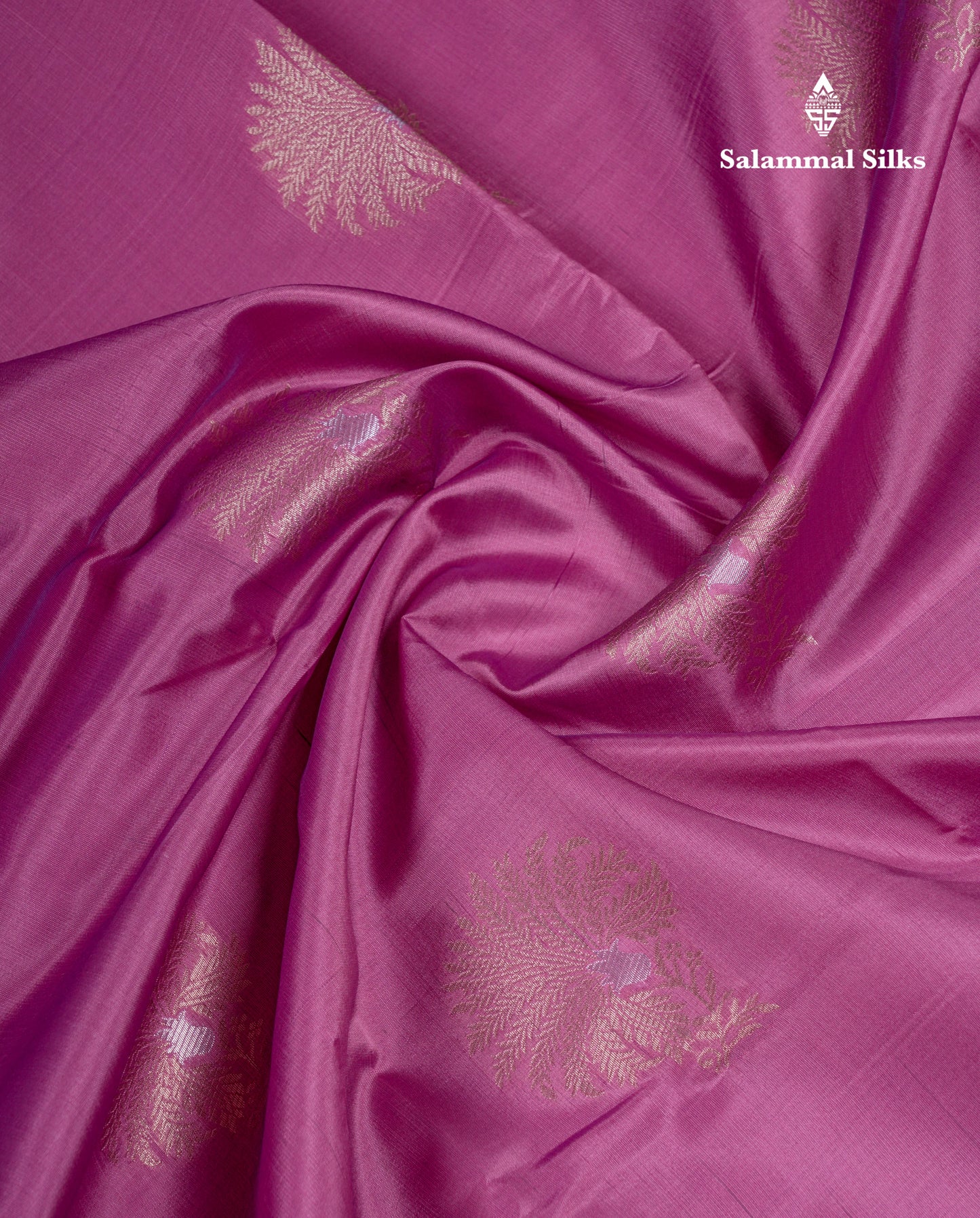 Beautiful Manthulir Green Semi Silk Saree With Contrast Light Pink Border