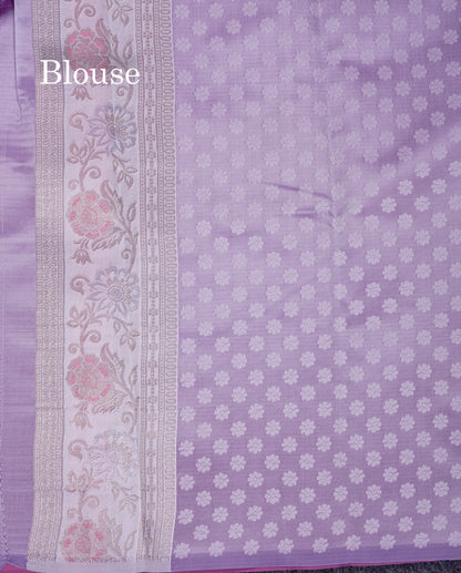 Beautiful Manthulir Green Semi Silk Saree With Contrast Light Pink Border