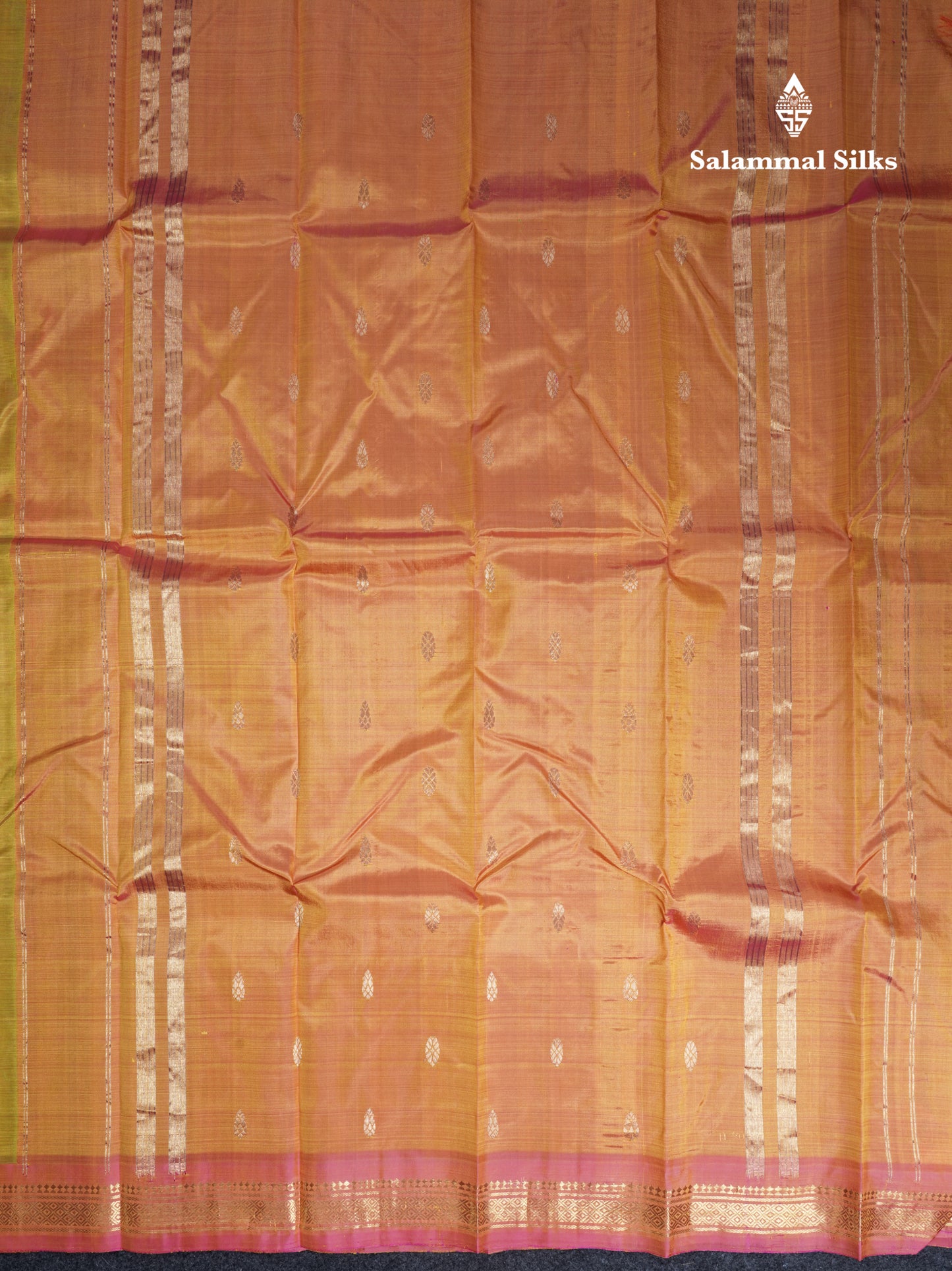 Parrot Green Pure Kanjivaram Silk Saree With Contrast Pinkish Orange One Side Border