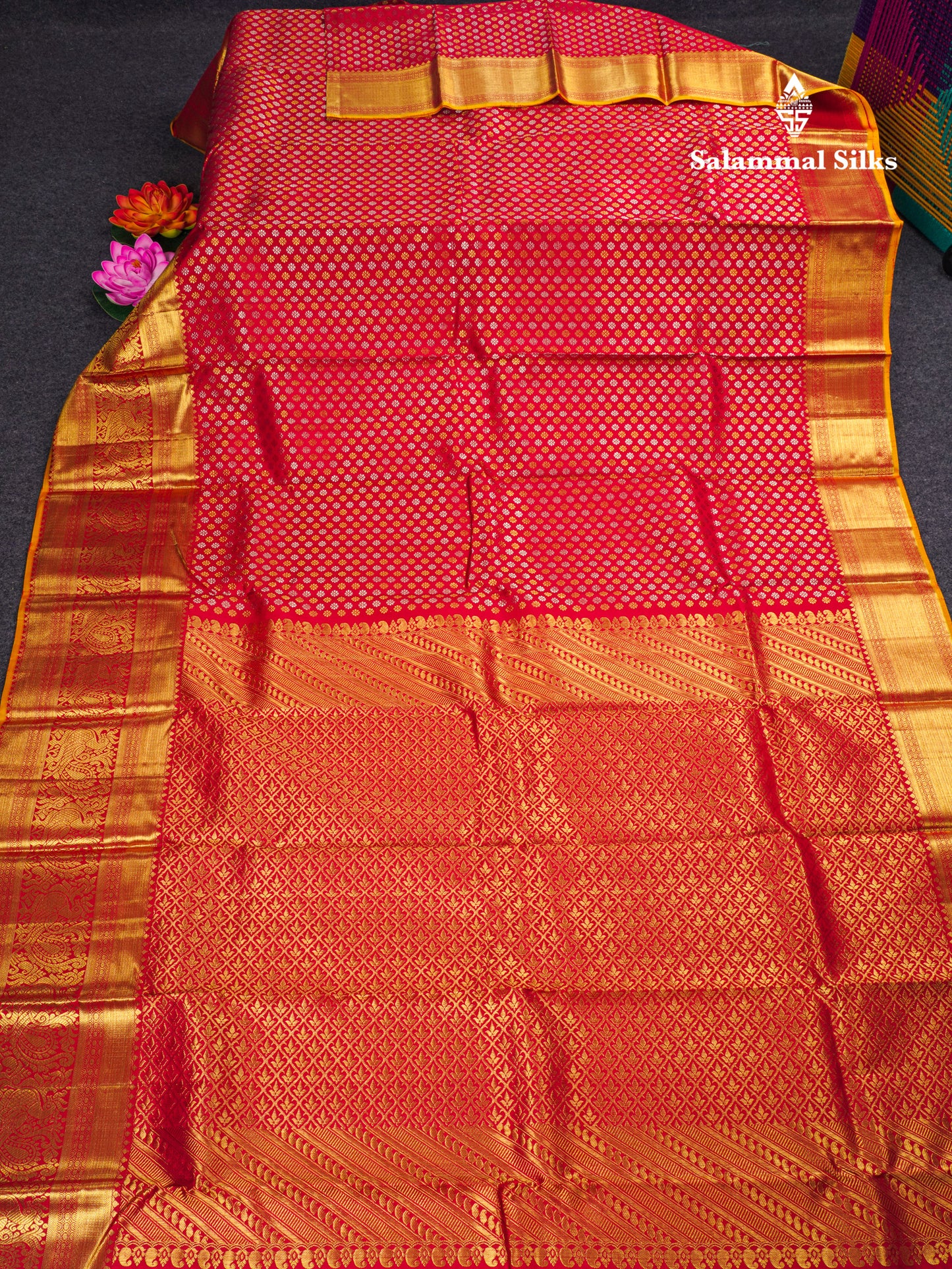 Beautiful Red Bridal Pure Kanjivaram Silk Saree With Traditional Self Border