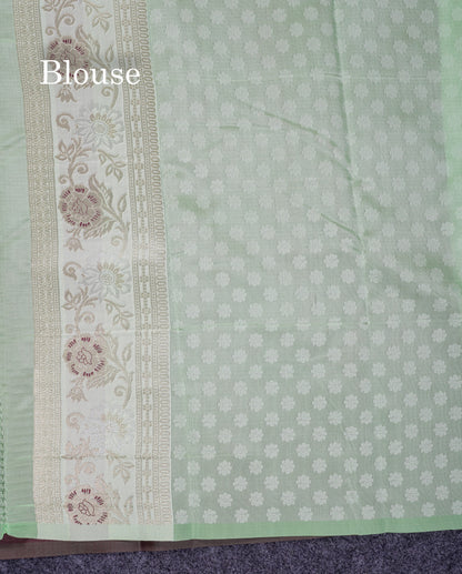 Beautiful Manthulir Green Semi Silk Saree With Contrast Light Pink Border