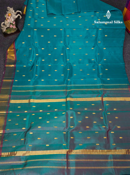 Dual Tone Green Pure Kanjivaram Silk Saree With Contrast Maroon One Side Border