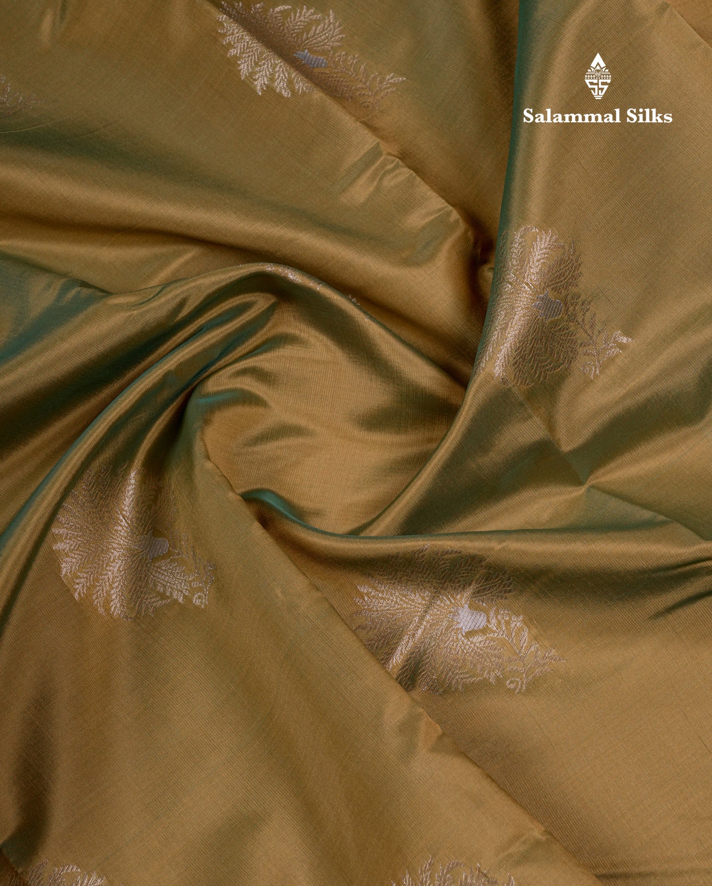 Beautiful Manthulir Green Semi Silk Saree With Contrast Light Pink Border