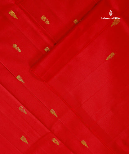 One Side Border Pure Silk Saree - Chilly Red Zari Butta With Contrast Dual Tone Green Traditional Border