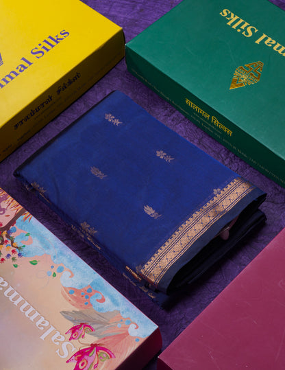 Beautiful Bottle Green Semi Silk Saree With Traditional Small Border