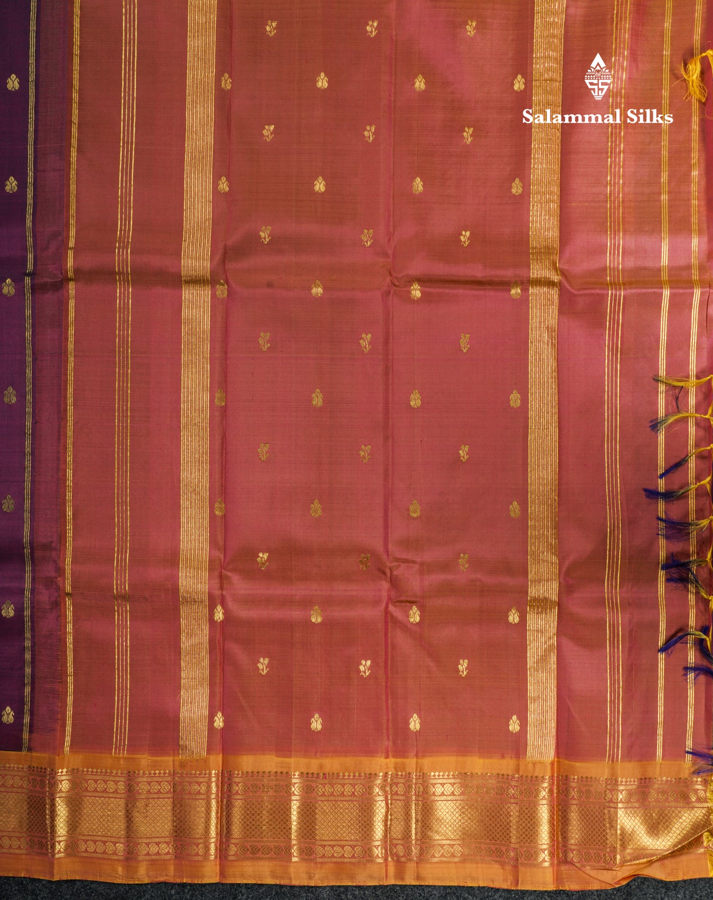 Dual Tone Magenta Pure Kanjivaram Silk Saree With Contrast Pinkish Orange One Side Border
