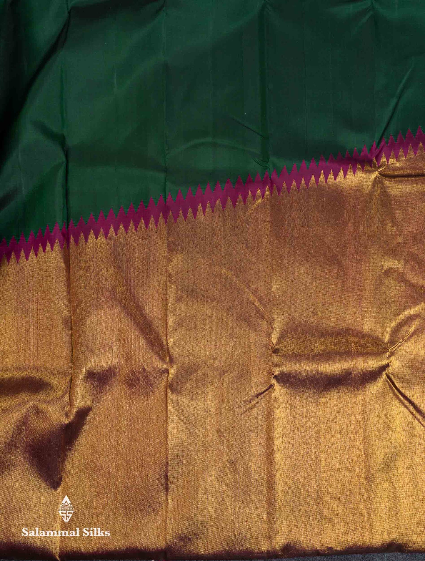 Beautiful Bottle Green 8Kol Pure Kanjivaram Silk Saree With Contrast Magenta Traditional Raising Temple Border