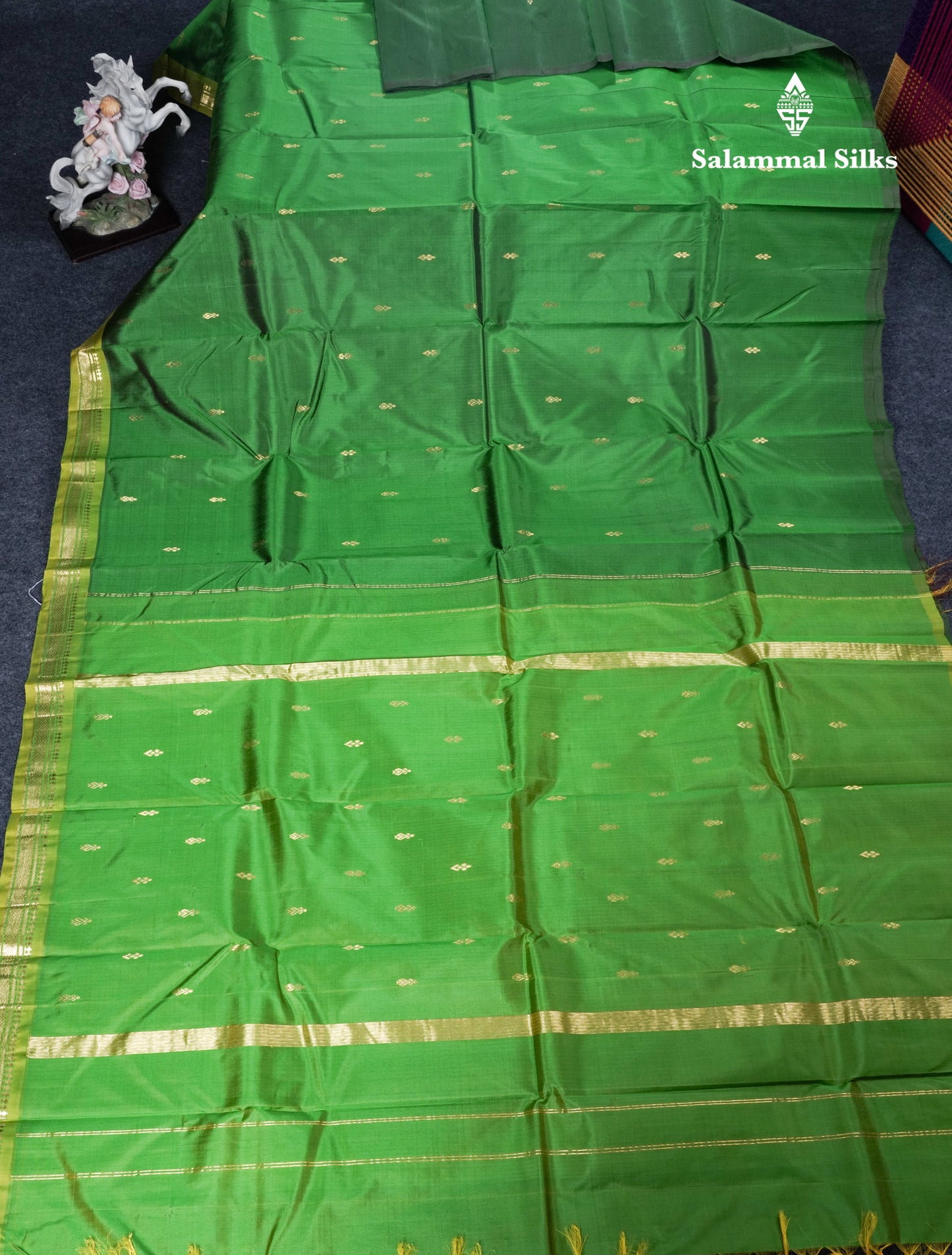 Bottle Green Pure Kanjivaram Silk Saree With Contrast Manthulir Yellow One Side Border