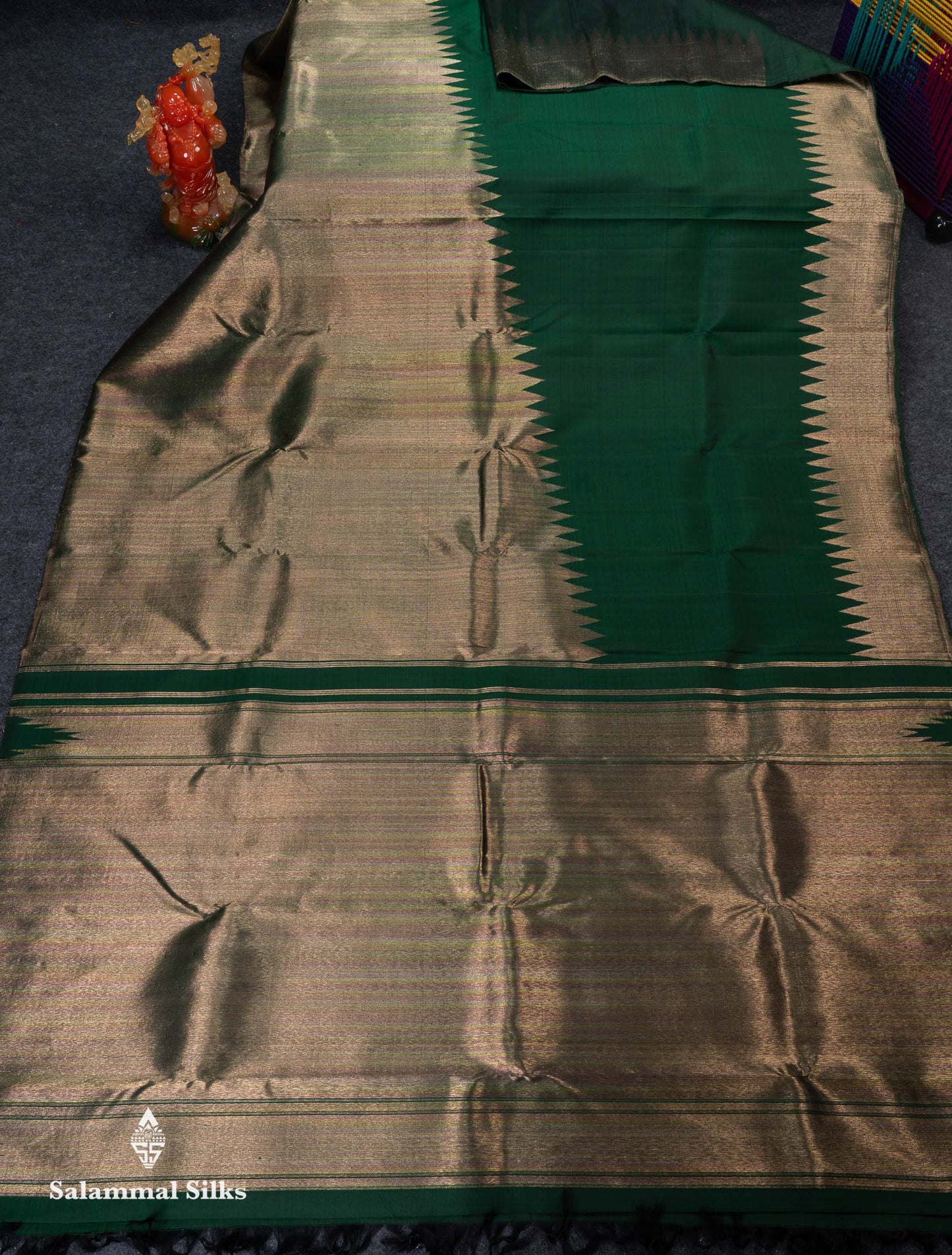 Beautiful Bottle Green 8Kol Pure Kanjivaram Silk Saree With Traditional Raising Temple Border