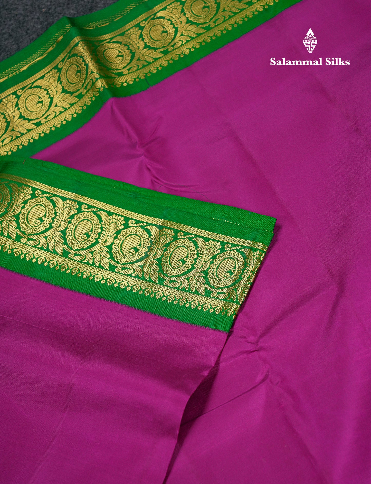 Beautiful Dark Purple 9 Yards Pure Silk Saree With (3.7inch) Contrast Green Border