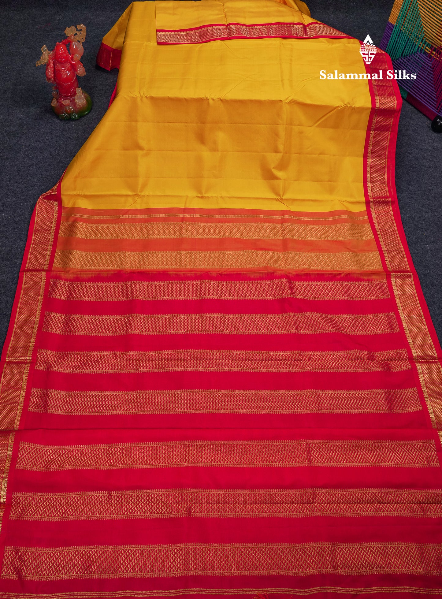 Korvai Beautiful Yellow 10 Yards Pure Silk Saree With (4.1 inch) Contrast Chilly Red Traditional Border