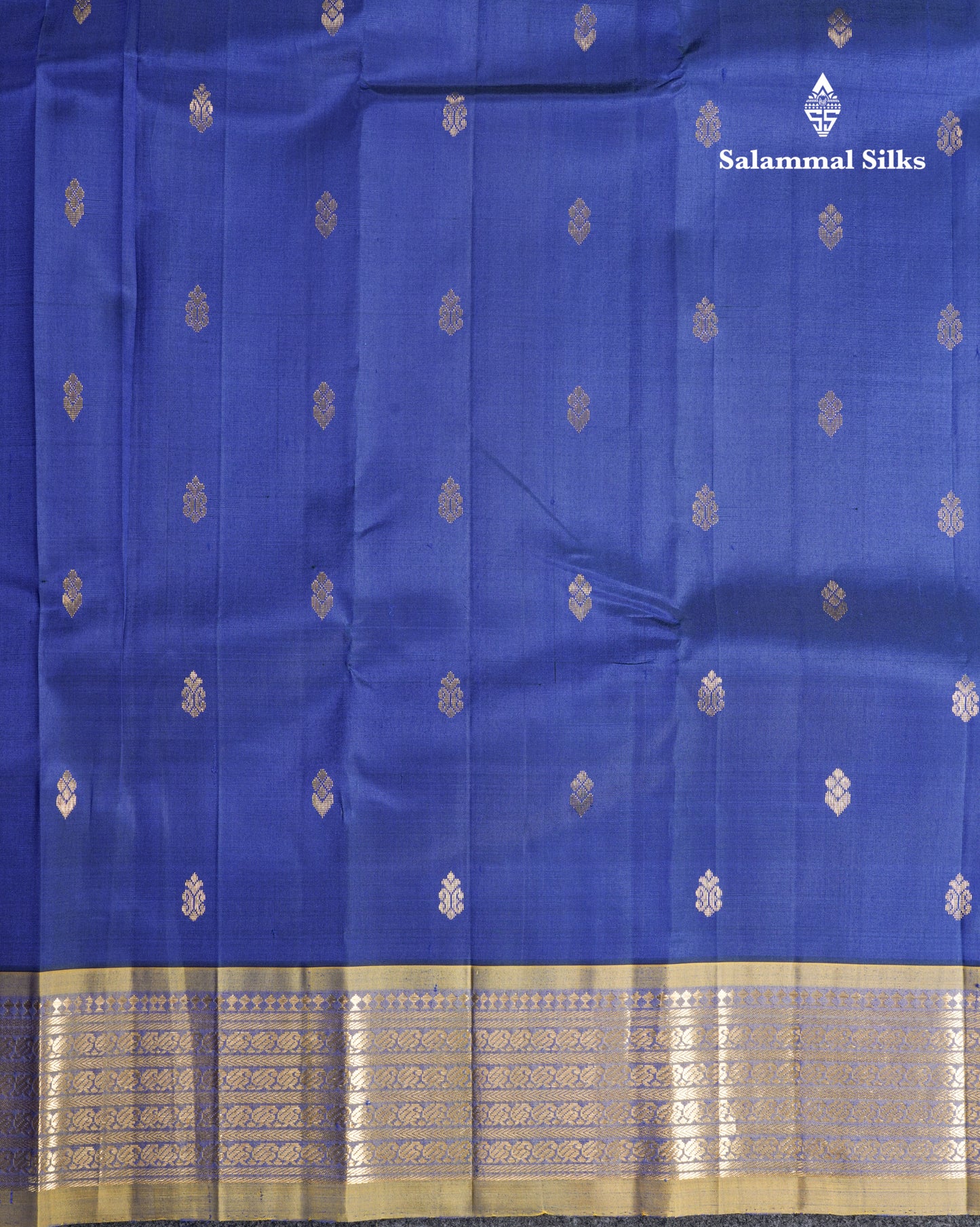 Royal Blue Pure Kanjivaram Silk Saree With Contrast Mehandi Green One Side Border