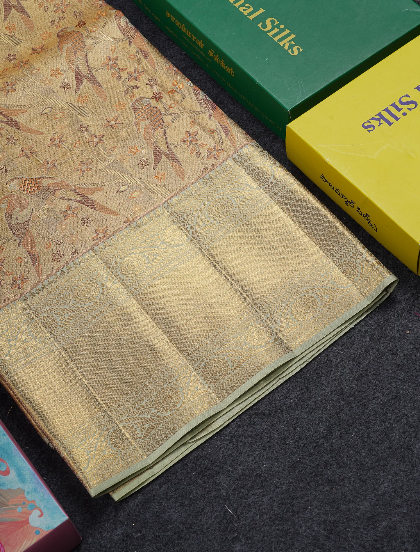 Beautiful Gold Tissue Menakari Work Bridal Pure Kanjivaram Silk Saree With Contrast Cream Green Traditional Evening Morning Border