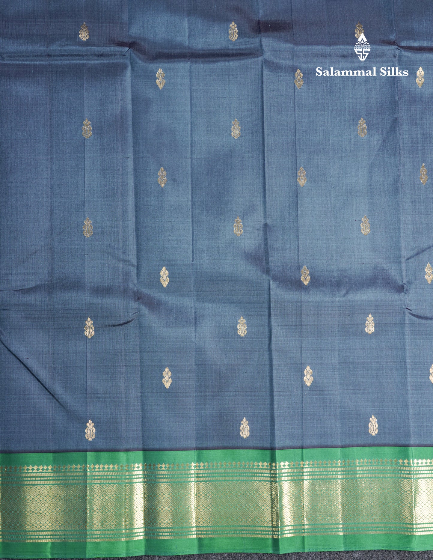 Ramar Blue Pure Kanjivaram Silk Saree With Contrast Green One Side Border