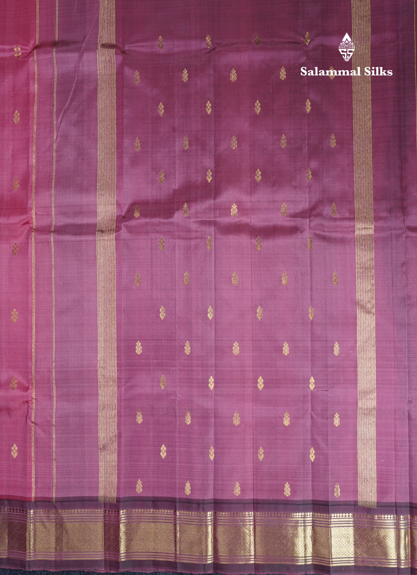 Onion Pink Pure Kanjivaram Silk Saree With One Side Border