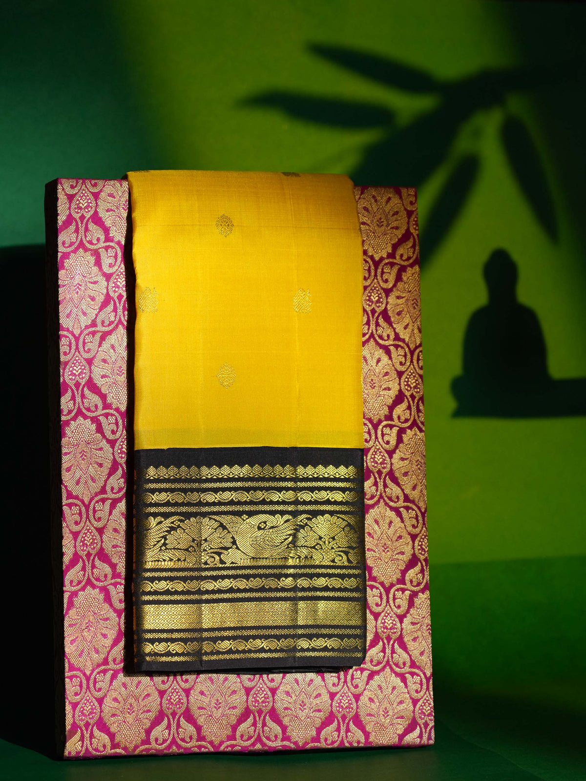 Korvai Beautiful Lemon Yellow Pure Kanjivaram Silk Saree With Contrast Dark Violet Traditional Border