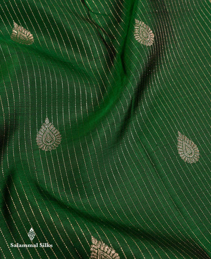 Beautiful Bottle Green Vaira Oosi Stripes Pure Kanjivaram Silk Saree With Contrast Violet Traditional Gap Border