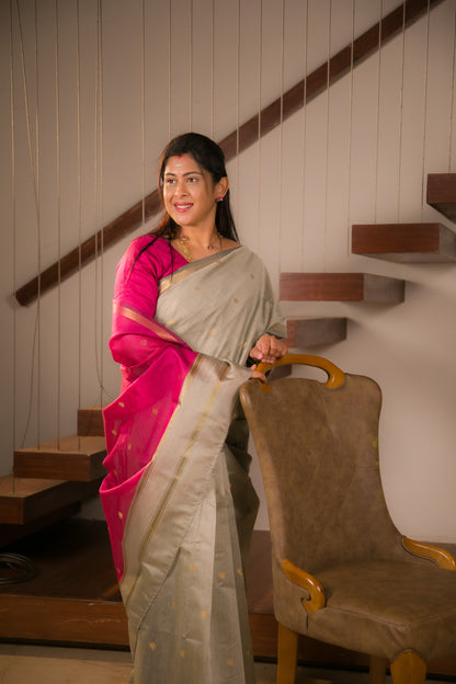 Maheshwari Cotton Saree - Grey Colour Body Zari Butta With Contrast Pink Blouse